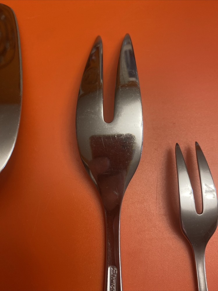 Stonegate Flatware- Solitude- Pie Serve- Ladle- Serving & Pickle Fork 6 Pieces
