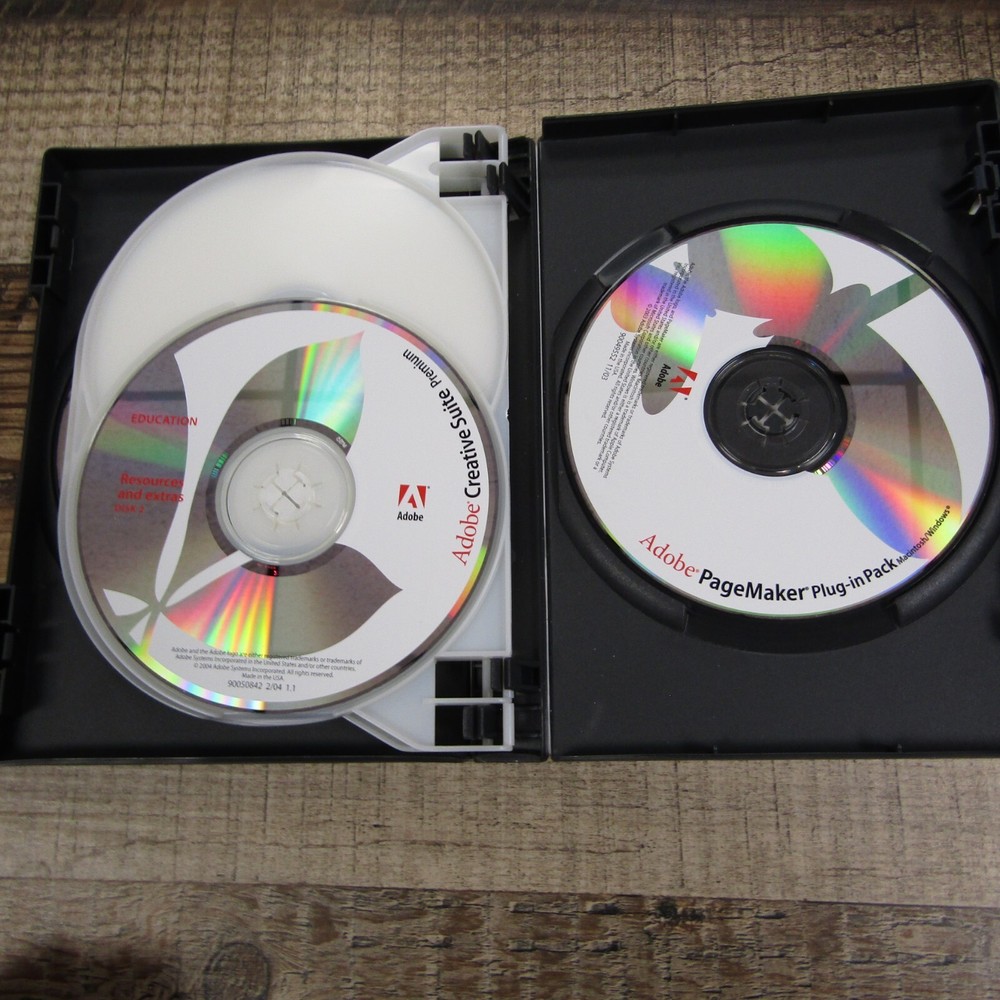 2004 Adobe Creative Suite Premium w/Discs and Serials for Mac