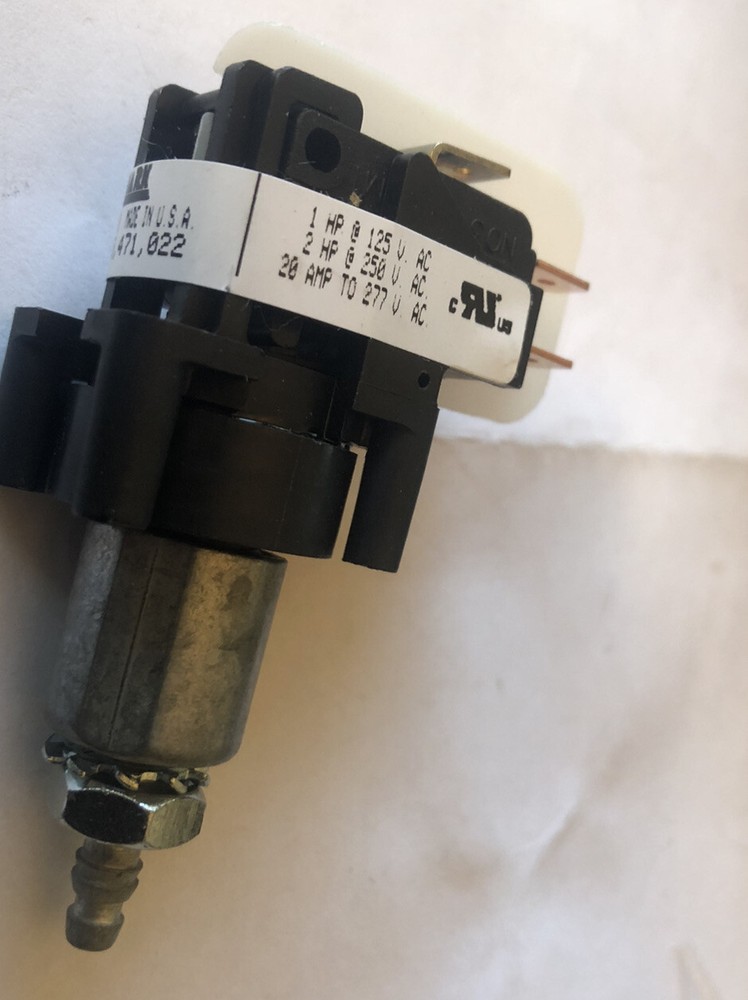 TECMARK TBS3213 Air Switch latching 20 amp DPDT (#3-1522)