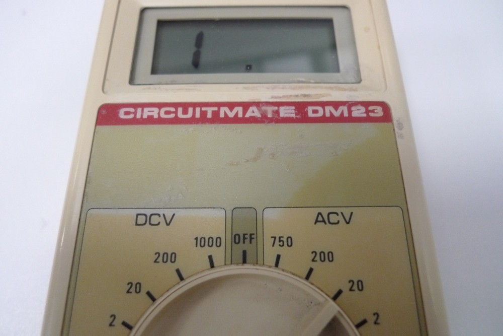 Circuitmate Digital Multi Meter DM423 Transistor Tester 10A