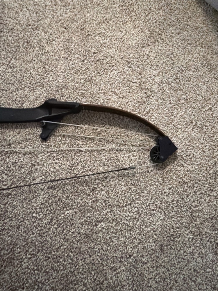 Original Bear 39" Archery Compound Bow In Mint Condition