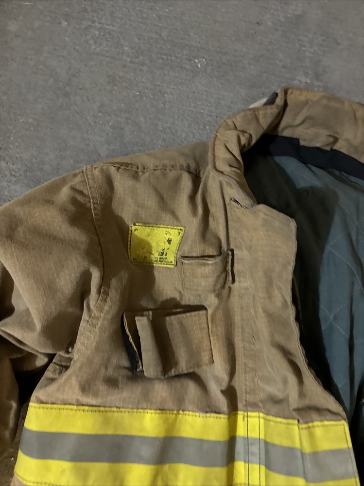 Morning Pride Turnout Coat Size 48 Chest Bunker Jacket