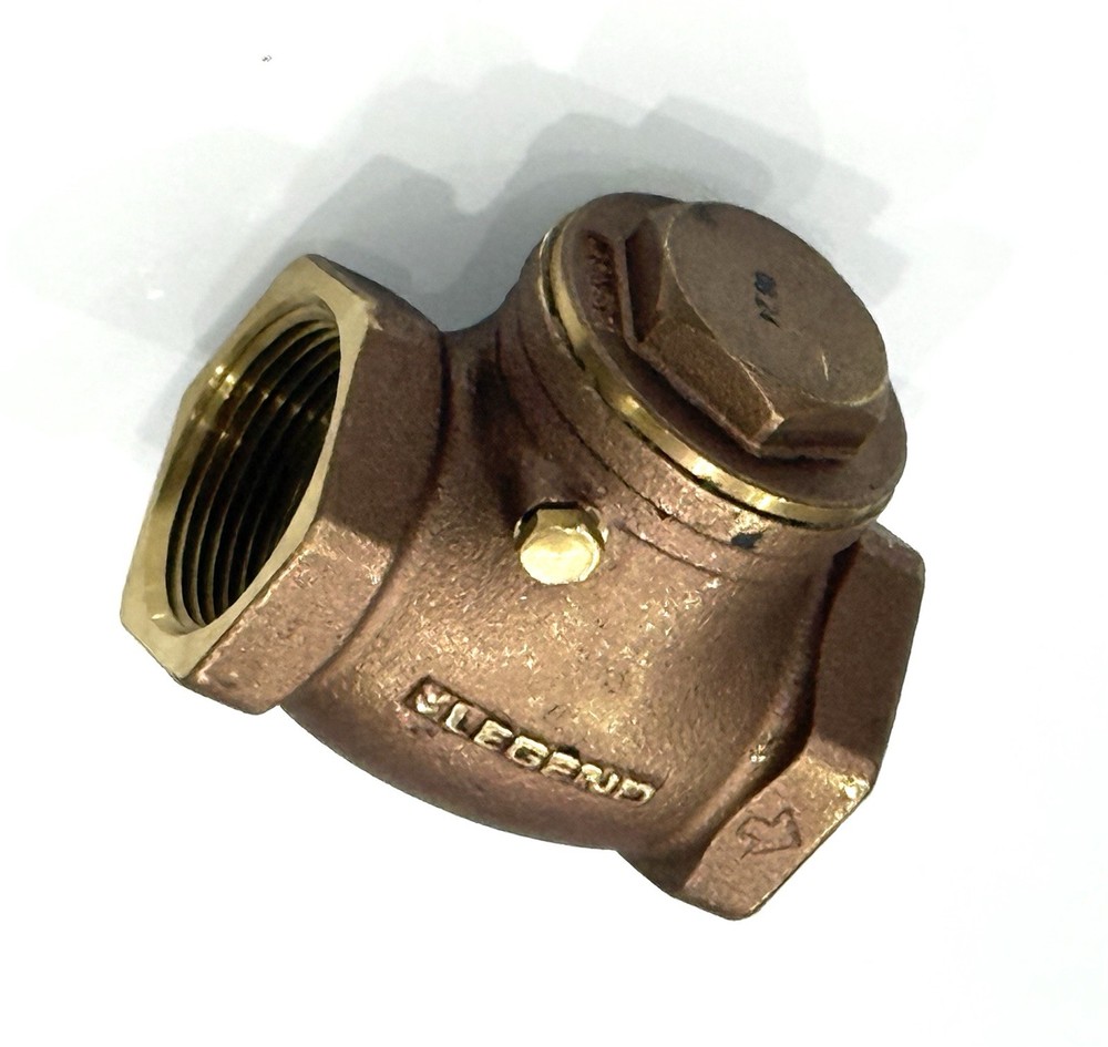BRASS SWING CHECK VALVE 1-1/4"THREADED 200 WOG LEGEND