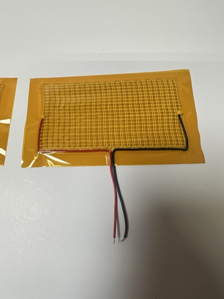 2 HEATING PAD 5VDC 750MA 5X10CM