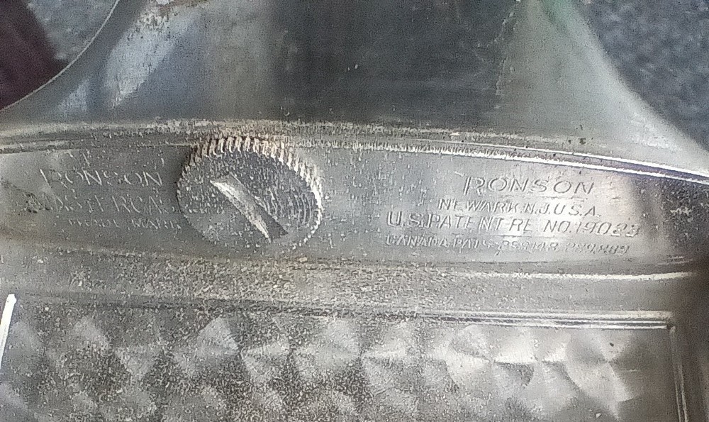 Vintage Ronson Mastercase Cigarette Lighter and Case Combination Silvertone