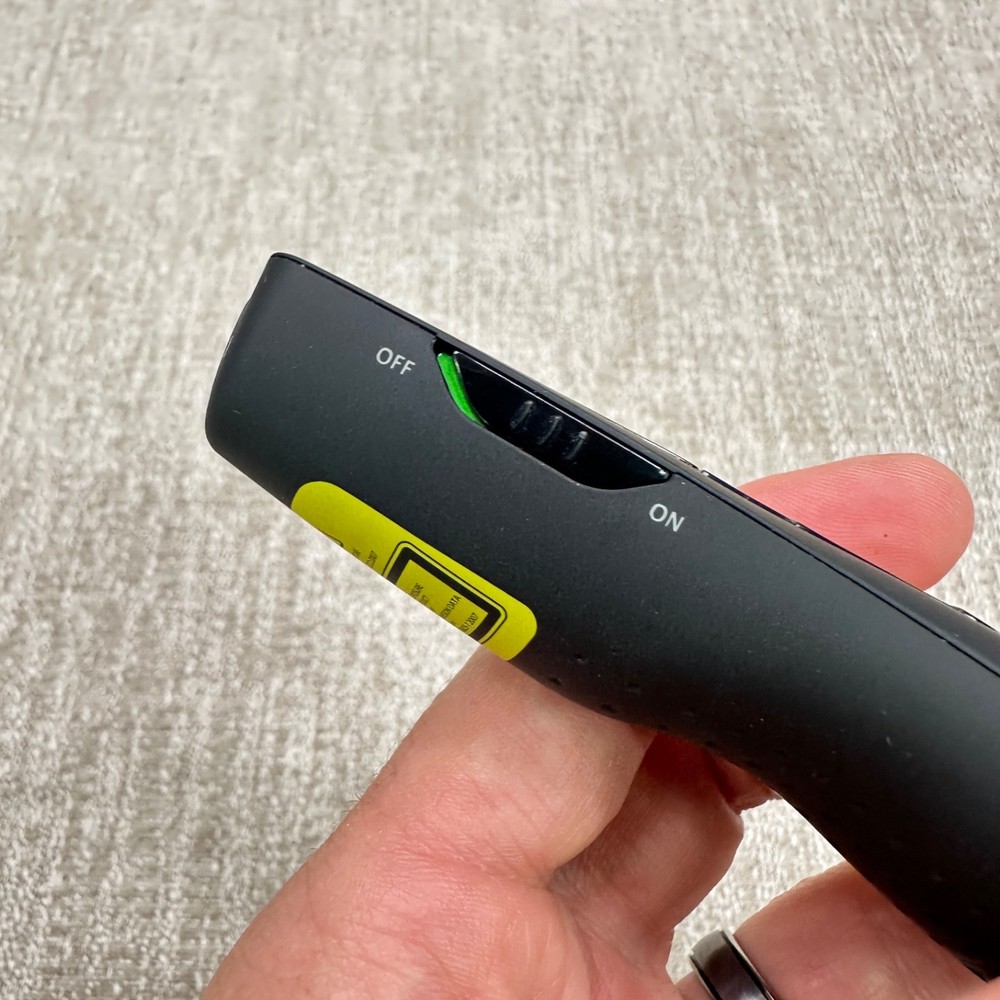 Logitech R800 Laser Pointer Presenter Presentation Clicker Remote Tested Working