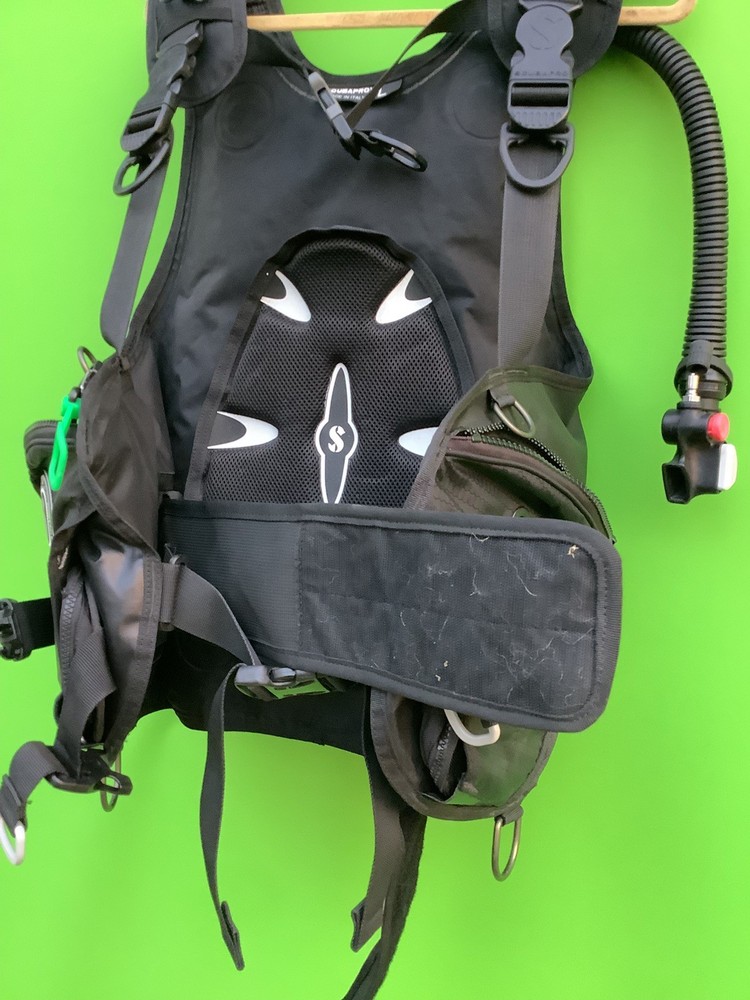 Scubapro Go BCD 2011 Size Large pre owned