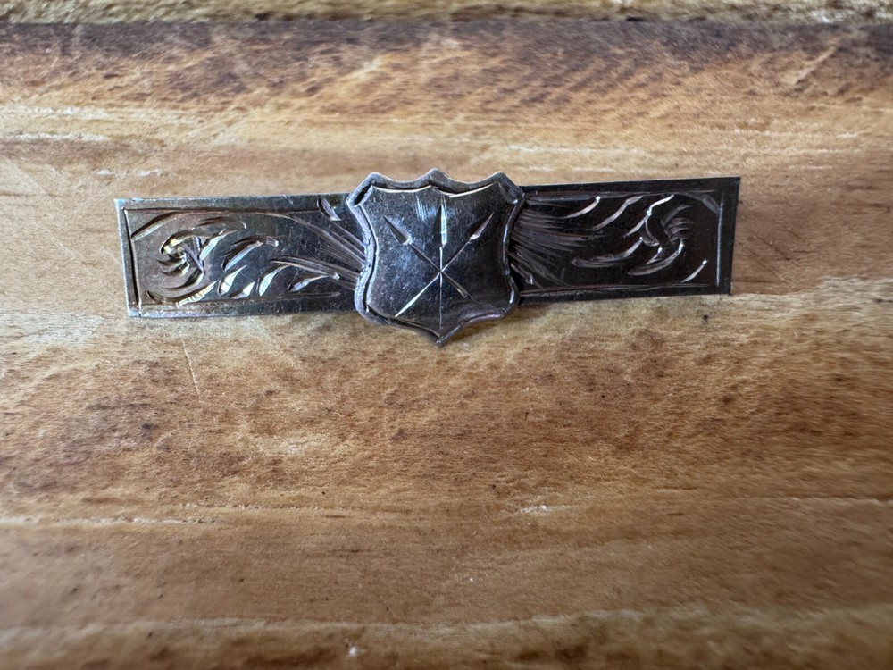 Unused silver pin mount c.1900 29mm