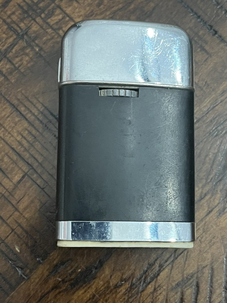 Vintage Black Ronson Lighter (Used)