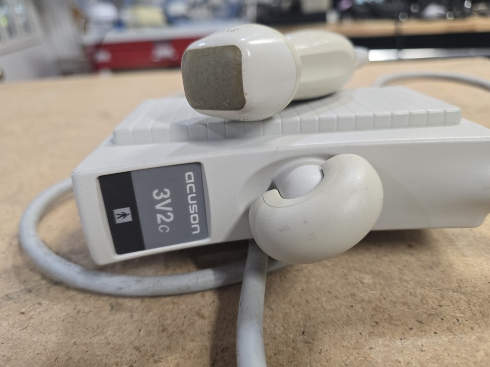 Acuson 3V-2c Ultrasound Transducer as pictured working