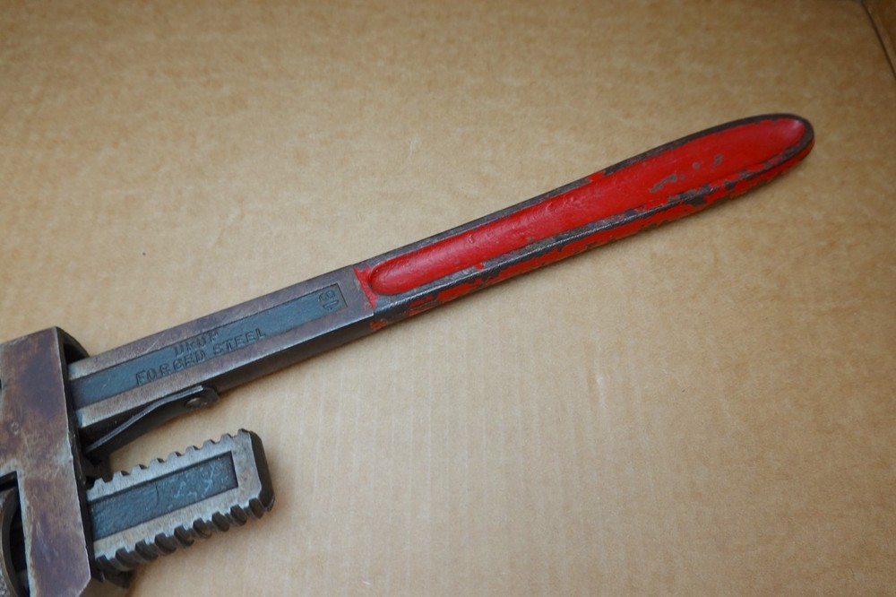 DUNLAP 18" PIPE WRENCH . MADE IN GERMANY