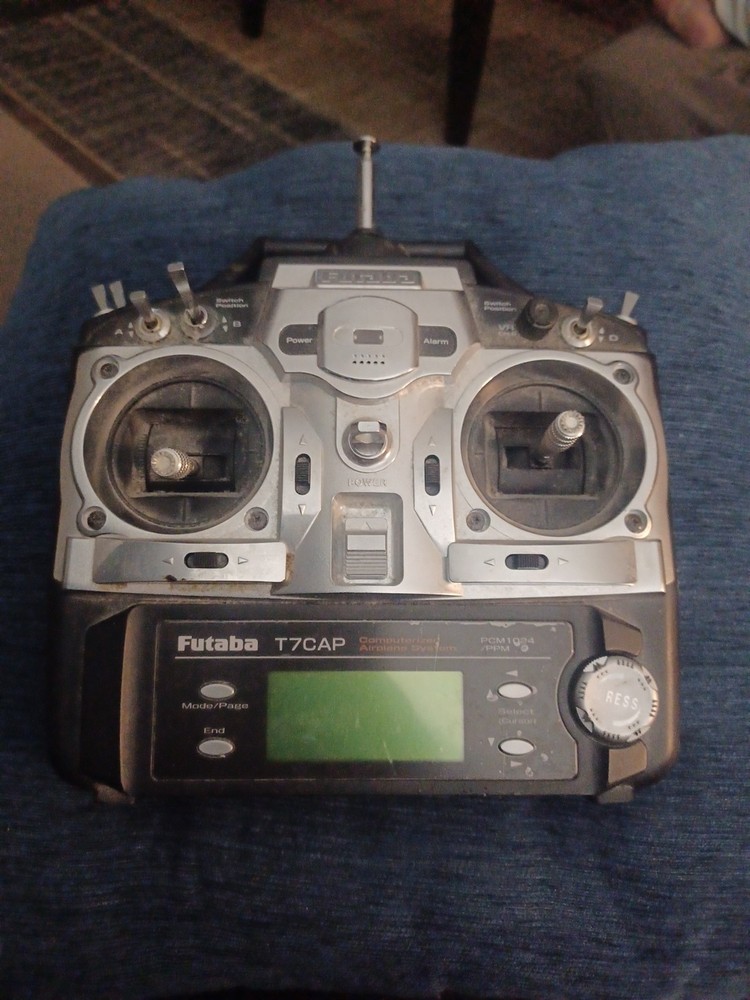 Futaba T7CAP Computerized Airplane System PCM 1024/PPM Transmitter with battery