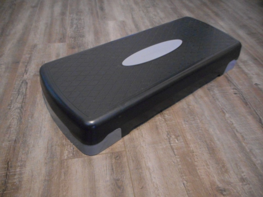 Golds Gym 26X10 Step-Up Deck Platform Riser Aerobic Excerciser Training