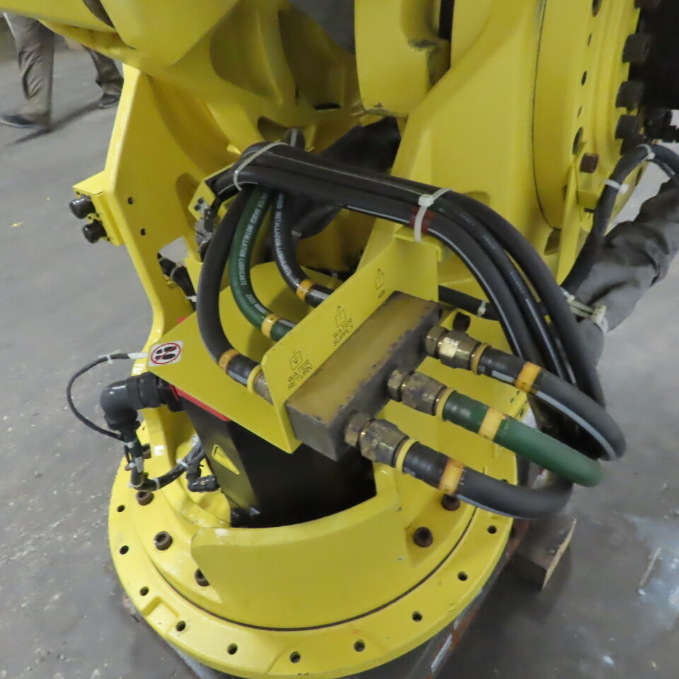 Fanuc M-900ia Robot 6 Axis 350kg Payload Capacity No Controller