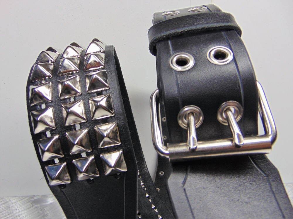 LEATHER STUDDED GUITAR STRAP. BUCKLE UP ...(MDLS0292)... SAMOTH