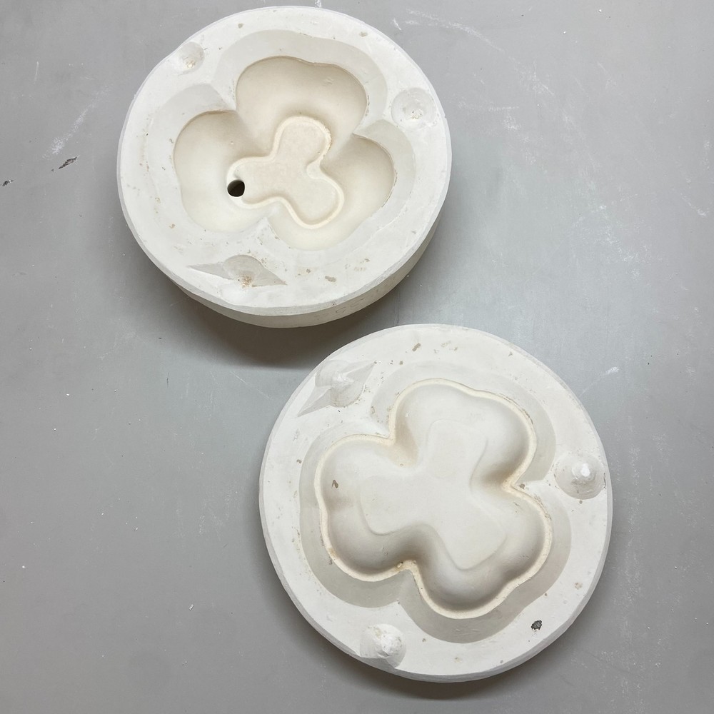 Ceramic Slip Casting Mold Leaf Clover Shamrock Dish #M-358