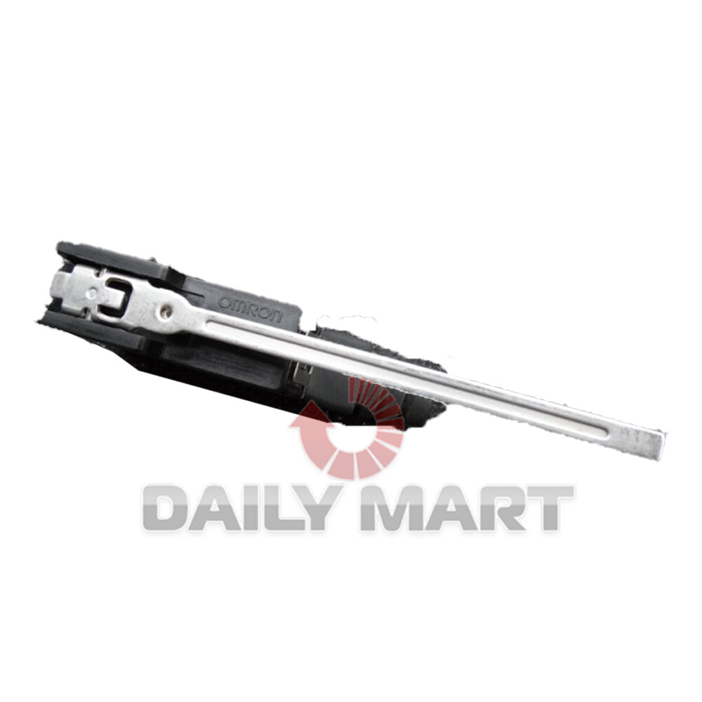 New In Box OMRON Z-15GW44A55-B5V Basic Micro Switch