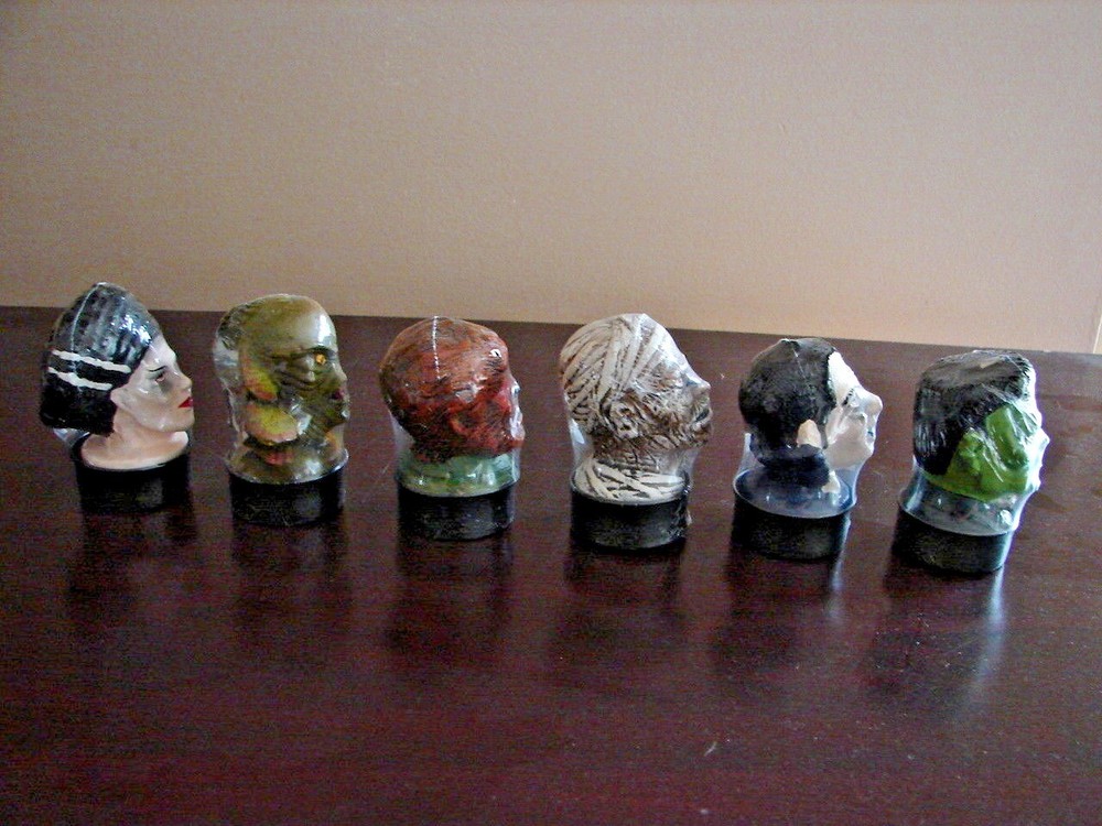 6 UNIVERSAL MONSTERS TEA CANDLES DRACULA WOLFMAN CREATURE FRANKENSTEIN DISPLAY