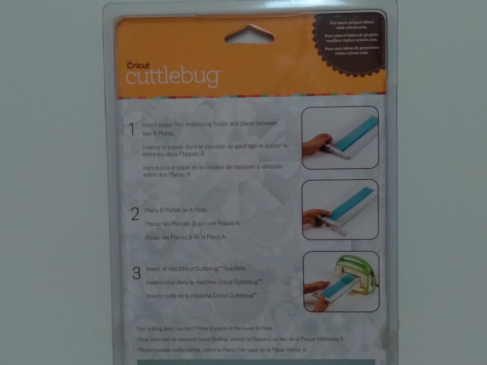 Cricut Cuttlebug - New - 2 Cutting Plates - B Plates - 5.87 " x 13 "