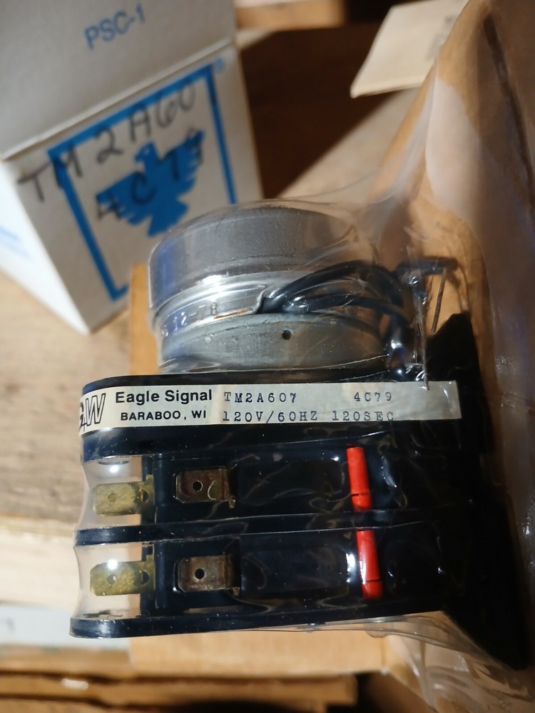 Danaher Eagle Signal Timer Controller Counter TM2A607 120v