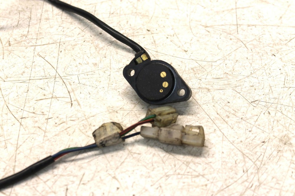 06 SUZUKI GS500F ENGINE MOTOR GEAR POSTION SENSOR