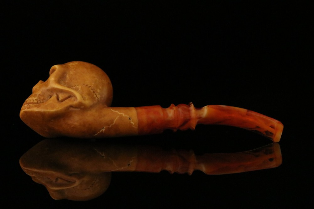 Skull Block Meerschaum Pipe with custom case M1607