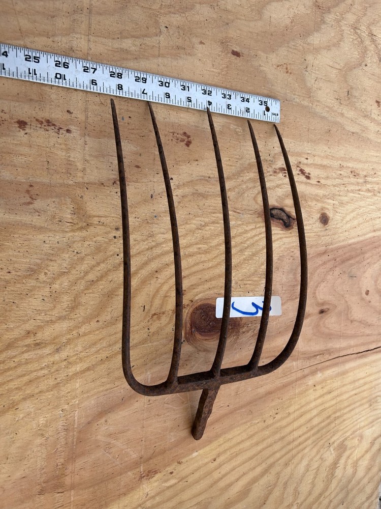 Fork Rake Head 5 Thines Rusty Rustic no handle Original Vintage Primitive Metal
