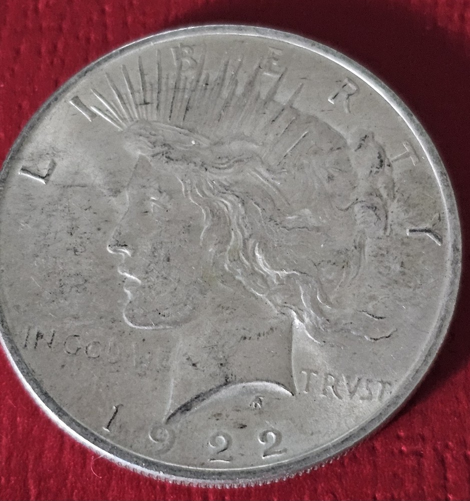 1922 Silver Peace Dollar AU