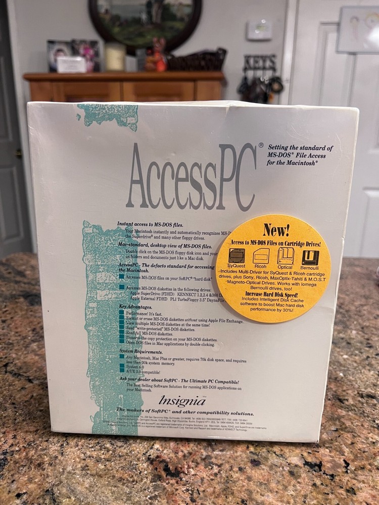 AccessPC Version 2.0 MS-DOS Macintosh File Exchange Utility Insignia Solutions
