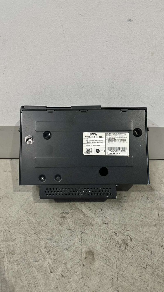 BMW E90 E91 E92 E93 E9x 6 CD Stacker Changer Unit 65129181326