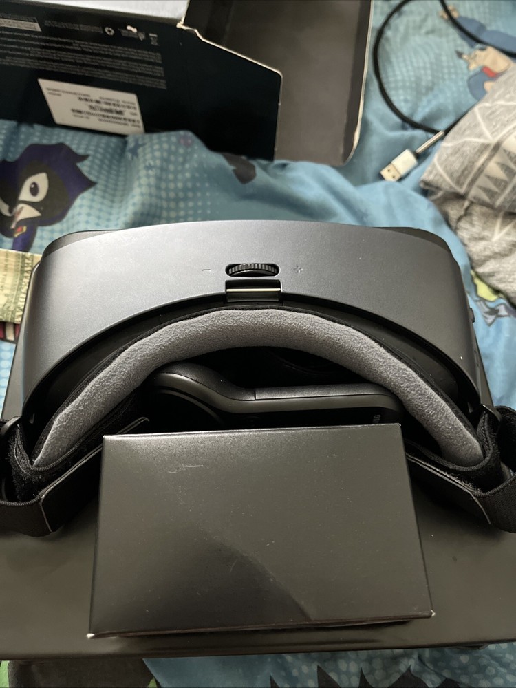 Gear VR With Controller With Box