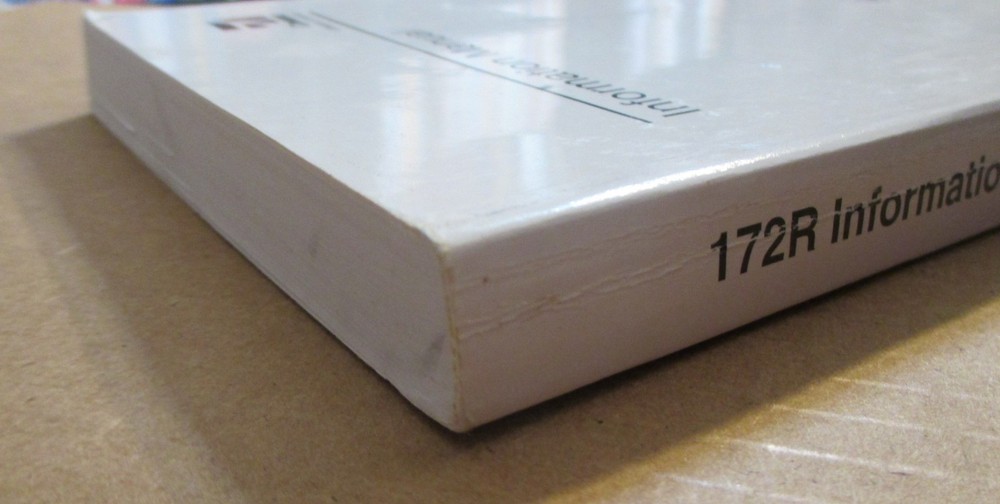 Skyhawk Model 172R Information Manual