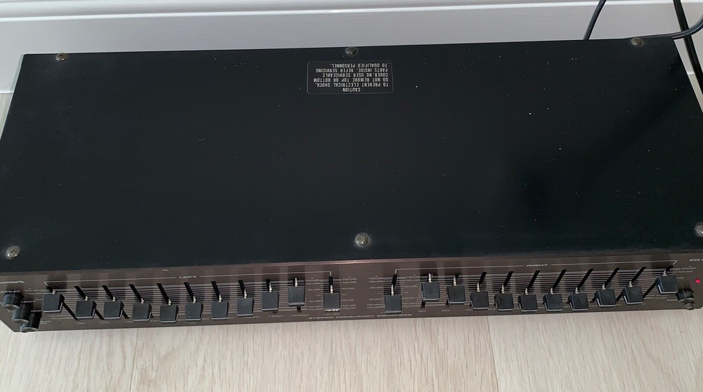 Numark Model EQ-2400 10-Band Stereo Graphic Equalizer (Black)