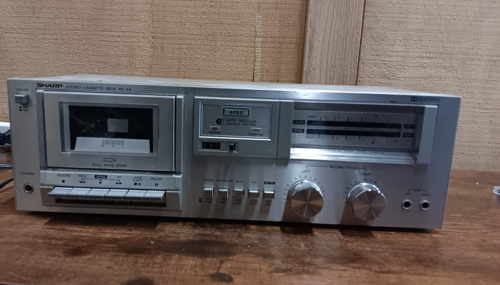 Vintage SHARP Cassette Deck RT-30