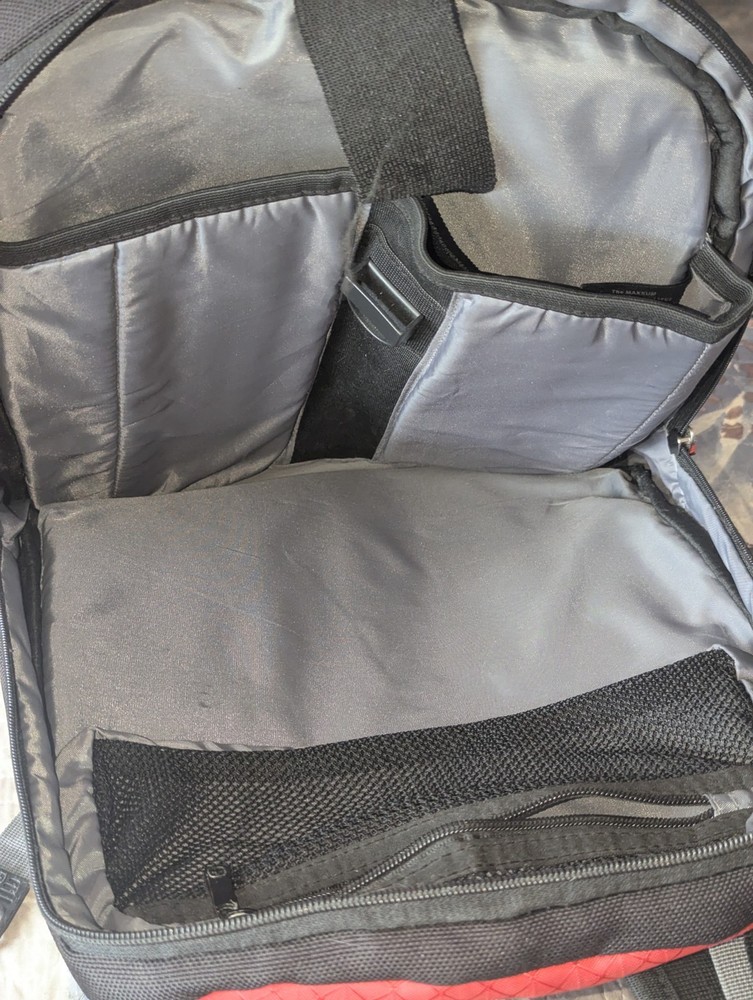 Wenger Maxxum Tech Hiking Backpack Padded Divider Multi Pocket