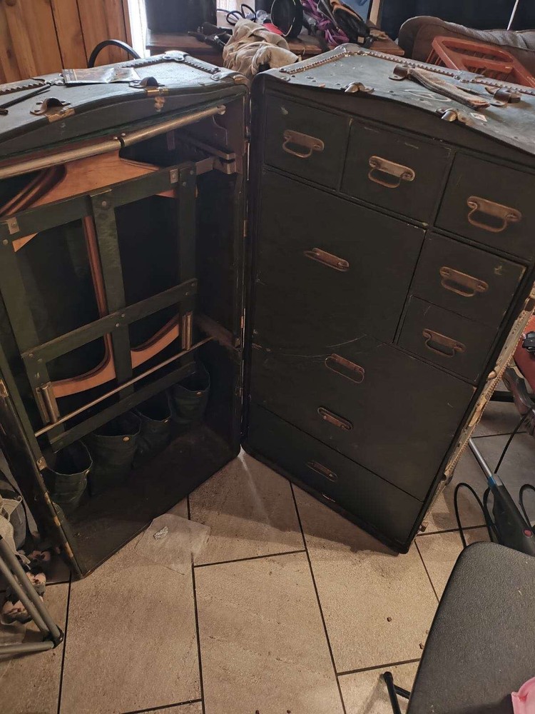 1920’s Murphy Wardrobe Trunk
