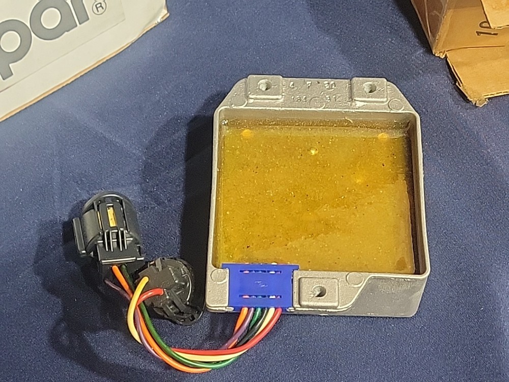 NOS MOPAR Ignition Control Module 33004065