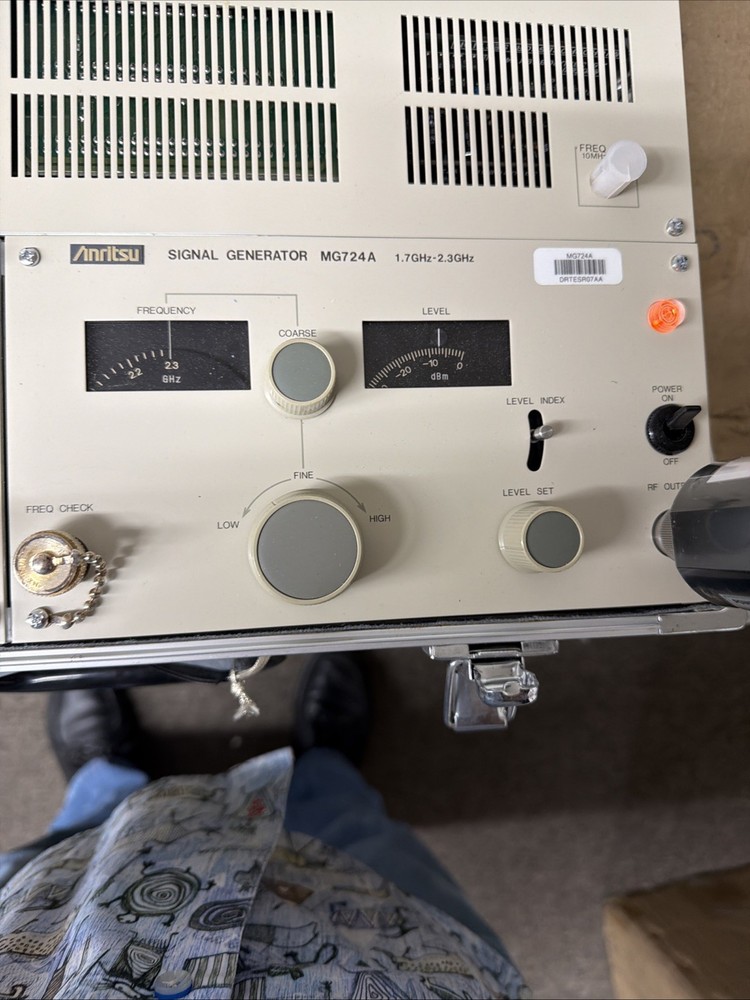 Anritsu MS75B Repeater Checker To 2.3 GHz