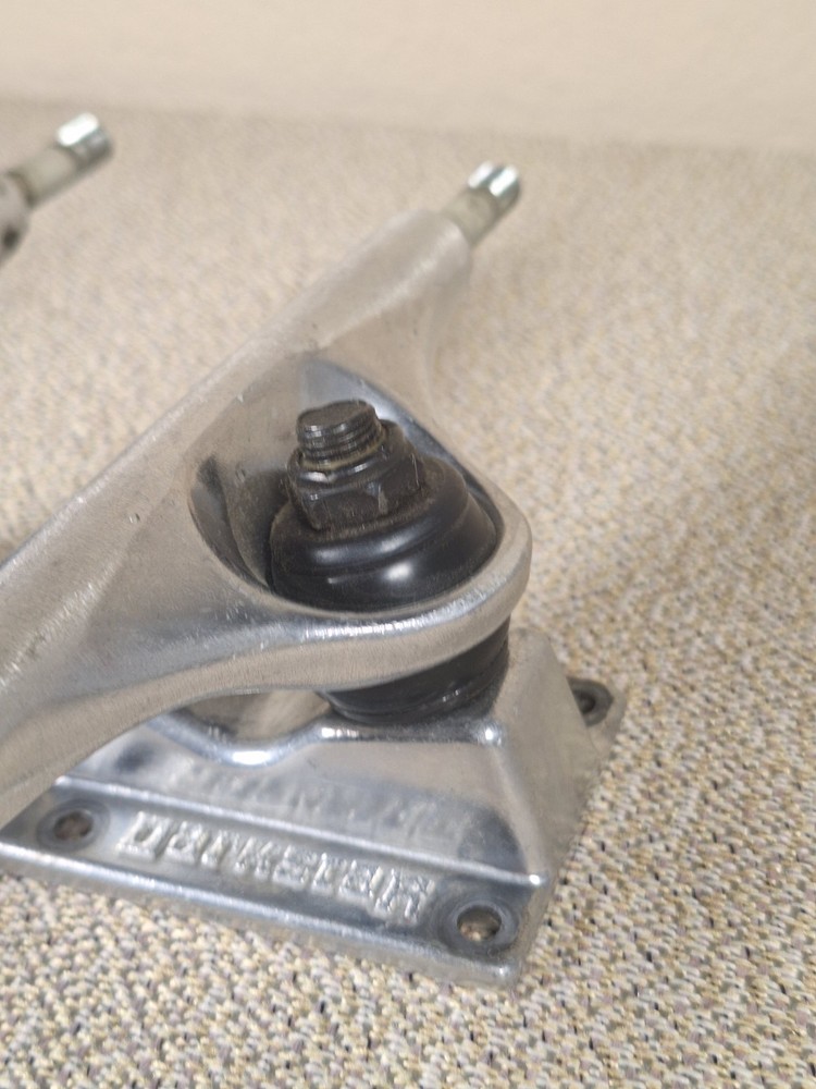 Darkstar Skateboard Trucks - Great Condition