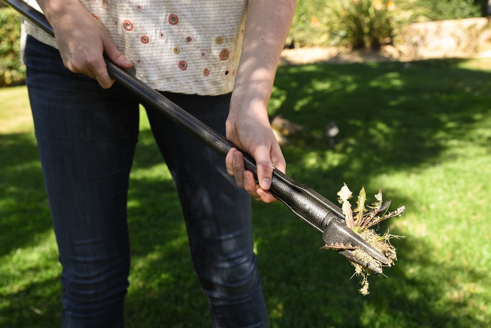 Yard Butler - Rocket Weeder