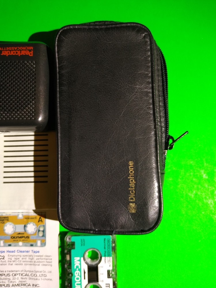 Olympus Pearlcorder Model S924 w/ Leather Case, Box & Papers - NOT fully working