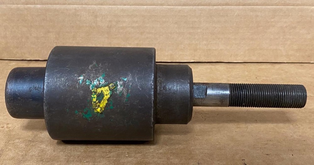 GREENLEE HYDRAULIC RAM KNOCKOUT 746- USED.