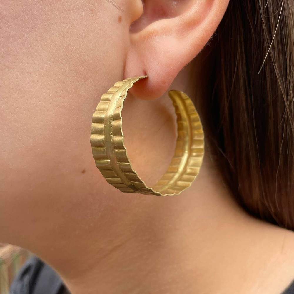 Rippled Leaf Hoops (Gold)