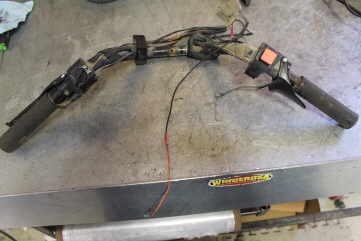 1985 SKIDOO FORMULA SS 462 HANDLEBARS HANDLE BARS #11176
