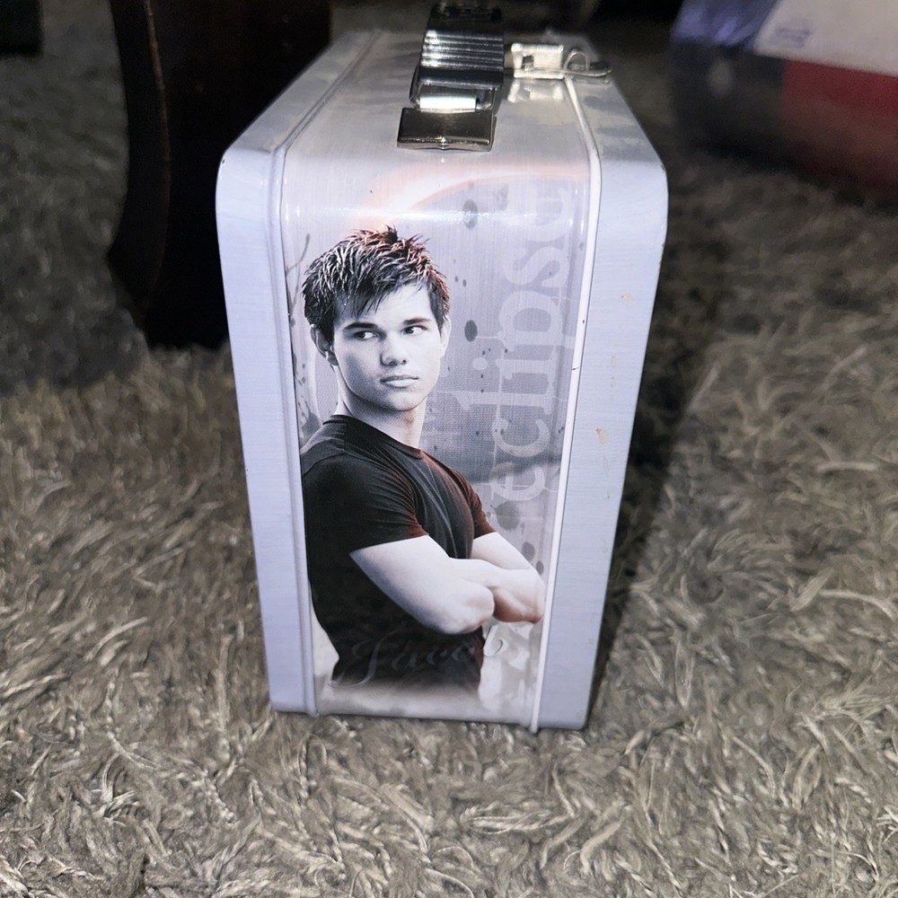 RARE TWILIGHT "ECLIPSE" METAL LUNCH BOX BY NECA