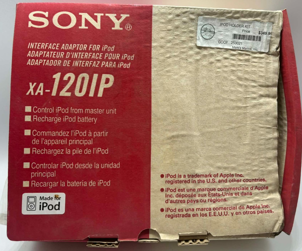Sony XA-120IP iPod®1 plug and play adapter