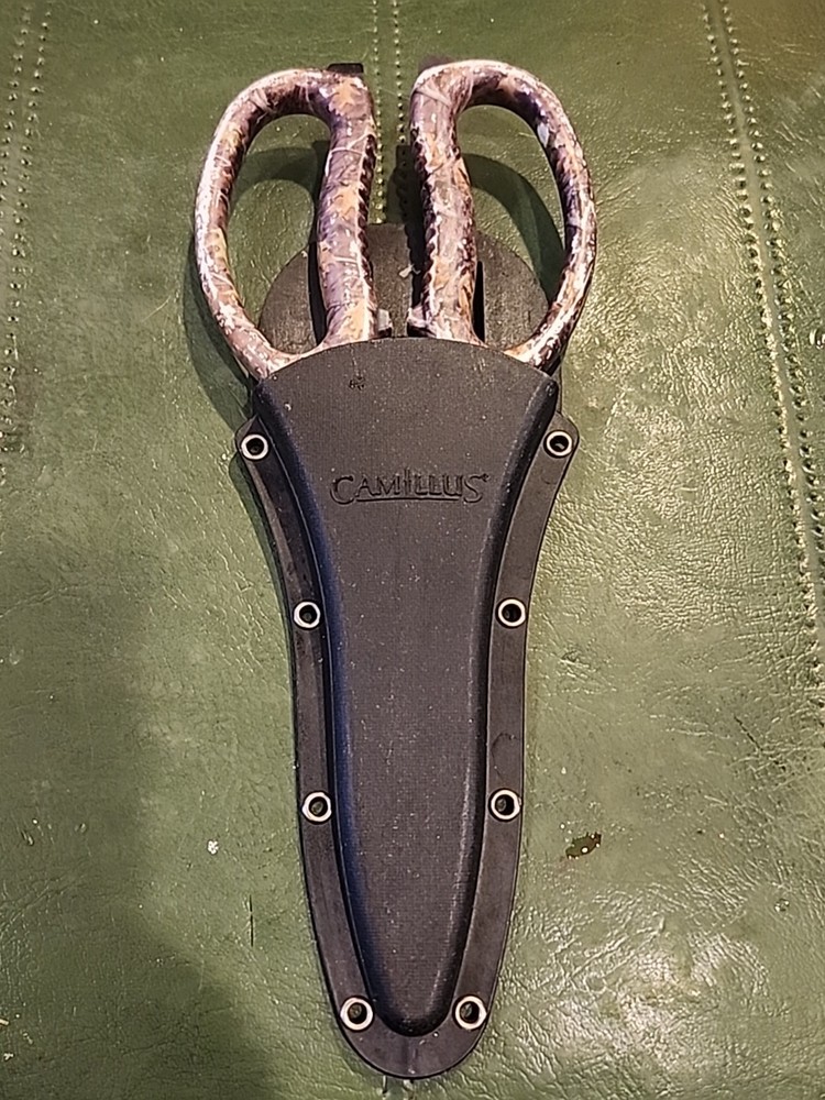 Camillus 9'' Multi-Function Game Shear Bone Saw Serrated Blade w Belt Sheath