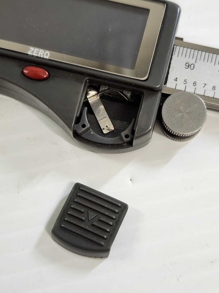 SPI 6 INCH DIGITAL CALIPERS 14-792-6