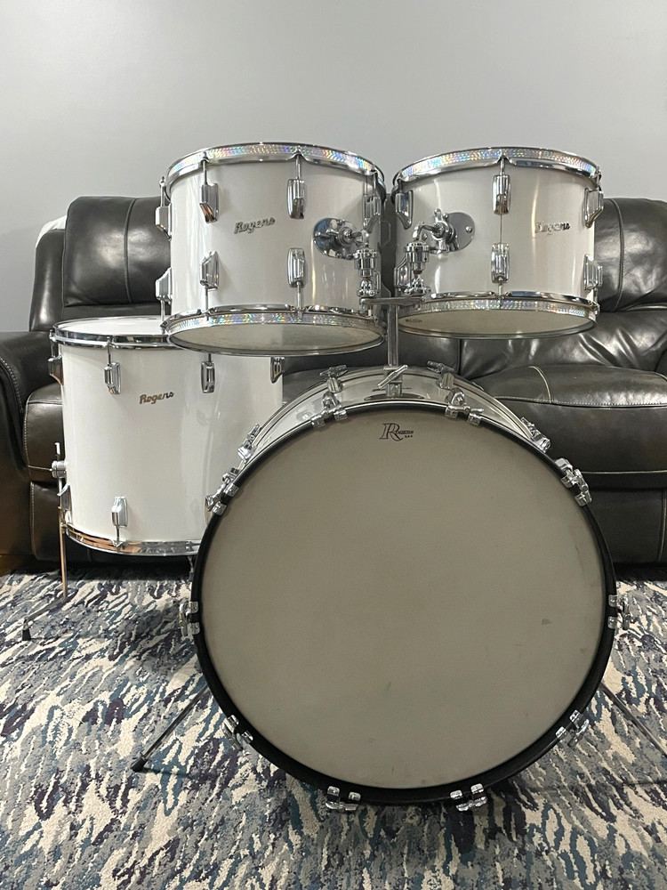 Rogers 70's Script Badge 4pc Drum Set Very Nice White
