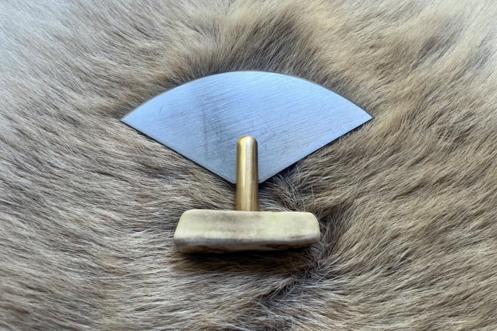 Handmade traditional Ulu